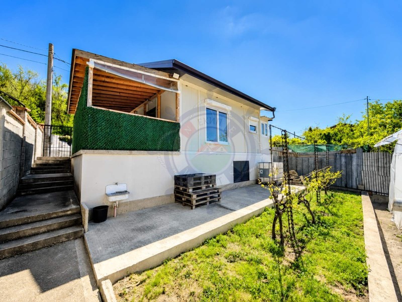 Продава КЪЩА, област Добрич, гр. Балчик • 120000 € / 234699.60 лв. • 93112082 1 — Holmes.bg Продава КЪЩА, област Добрич, гр. Балчик • 120000 € / 234699.60 лв. • 93112082 1