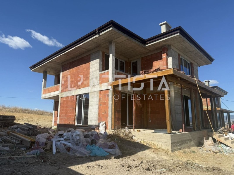 Продава КЪЩА, област София, с. Гурмазово • 330000 € / 645423.90 лв. • 29666757 1 — Holmes.bg Продава КЪЩА, област София, с. Гурмазово • 330000 € / 645423.90 лв. • 29666757 1