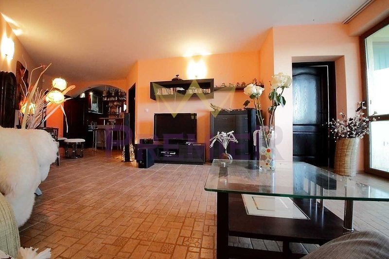 Продава 3-СТАЕН, област Добрич, гр. Балчик • 96000 € / 187759.68 лв. • 84008519 1 — Holmes.bg Продава 3-СТАЕН, област Добрич, гр. Балчик • 96000 € / 187759.68 лв. • 84008519 1