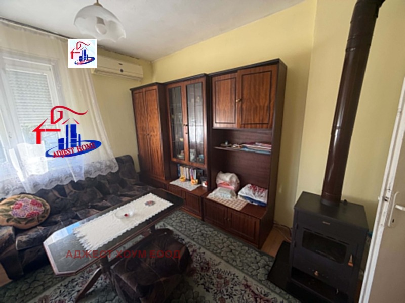 Продава ЕТАЖ ОТ КЪЩА, град Шумен, Военно училище • 220000 € • 30416204 1 — Holmes.bg Продава ЕТАЖ ОТ КЪЩА, град Шумен, Военно училище • 220000 € • 30416204 1