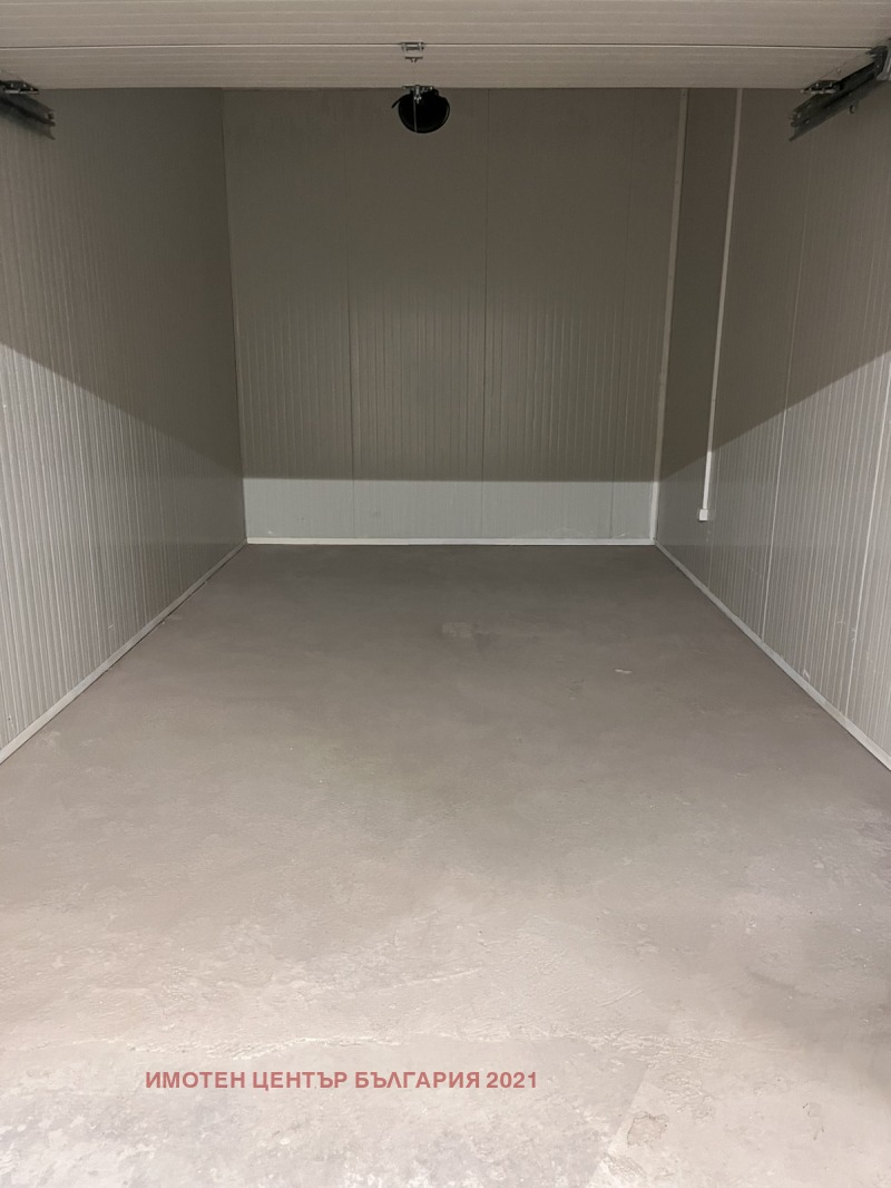 Продава ГАРАЖ, ПАРКОМЯСТО, град София, Студентски град • 34000 € / 66498.22 лв. • 17214305 1 — Holmes.bg Продава ГАРАЖ, ПАРКОМЯСТО, град София, Студентски град • 34000 € / 66498.22 лв. • 17214305 1