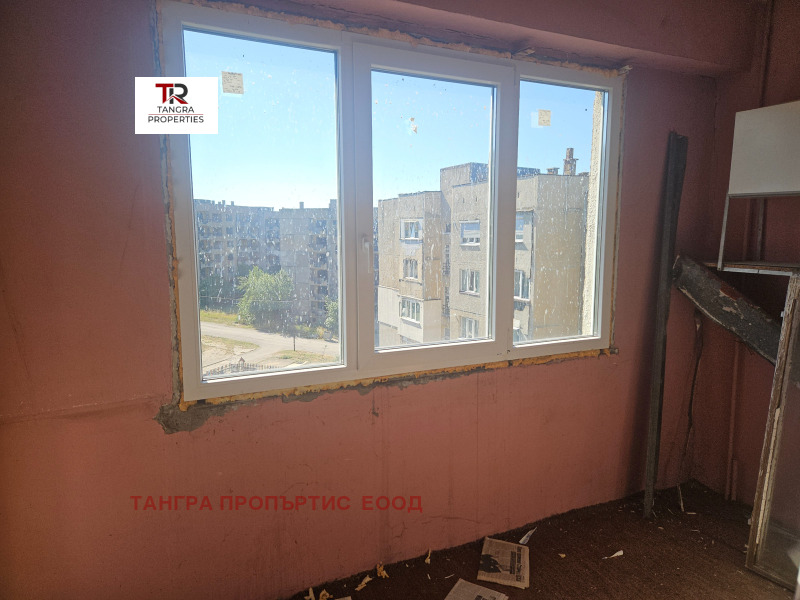 Продава 1-СТАЕН, област Перник, гр. Радомир • 37000 € / 72365.71 лв. • 40454705 1 — Holmes.bg Продава 1-СТАЕН, област Перник, гр. Радомир • 37000 € / 72365.71 лв. • 40454705 1