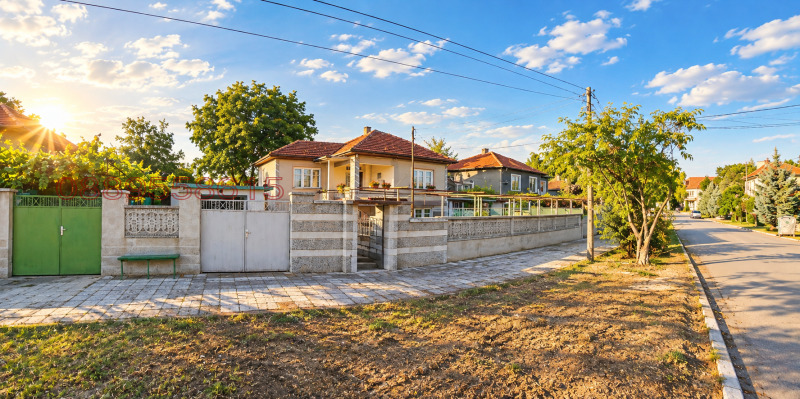 Продава КЪЩА, област Стара Загора, с. Партизанин • 79000 € • 81211448 1 — Holmes.bg Продава КЪЩА, област Стара Загора, с. Партизанин • 79000 € • 81211448 1