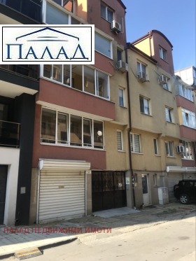 Продажба на едностайни апартаменти в град Варна - изображение 1 