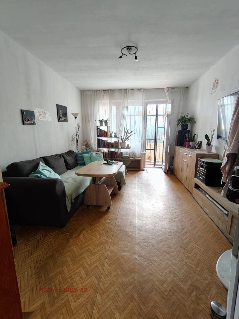 Продава 4-СТАЕН, град Варна, Владислав Варненчик 1 • 145000 € / 283595.35 лв. • 88547240 1 — Holmes.bg Продава 4-СТАЕН, град Варна, Владислав Варненчик 1 • 145000 € / 283595.35 лв. • 88547240 1