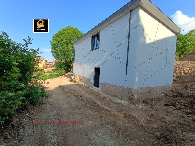 Продава КЪЩА, град София, гр. Банкя • 395000 € / 772552.85 лв. • 43864242 1 — Holmes.bg Продава КЪЩА, град София, гр. Банкя • 395000 € / 772552.85 лв. • 43864242 1