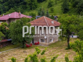 Обява Продава КЪЩА,с. Рибарица, област Ловеч