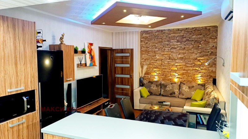 Продава 2-СТАЕН, град София, Люлин 10 • 210000 € • 54184936 1 — Holmes.bg Продава 2-СТАЕН, град София, Люлин 10 • 210000 € • 54184936 1