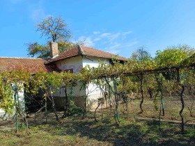 Обява Продава КЪЩА,с. Горско Косово, област Велико Търново