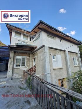 Продава къща град Велико Търново Асенов - [1] 