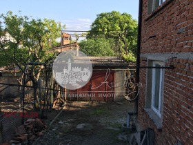 Продажба на етажи от къща в област Пловдив - изображение 4 