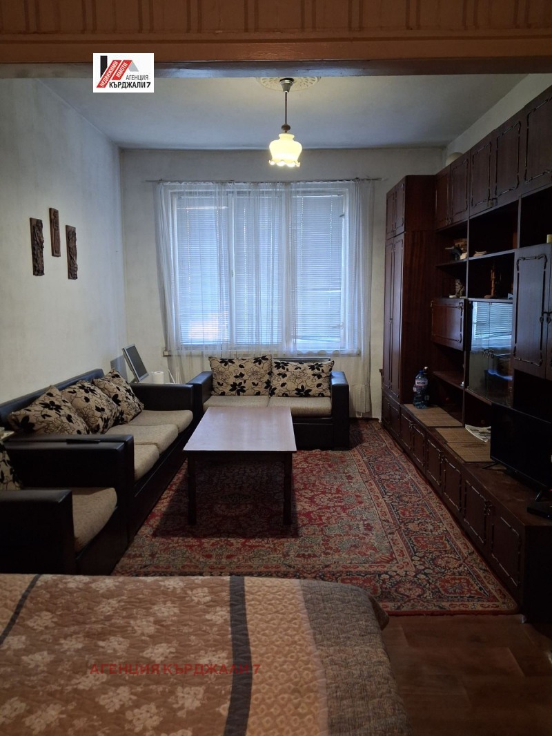 Продава 3-СТАЕН, град Кърджали, Център • 77000 € / 150598.91 лв. • 42740413 1 — Holmes.bg Продава 3-СТАЕН, град Кърджали, Център • 77000 € / 150598.91 лв. • 42740413 1