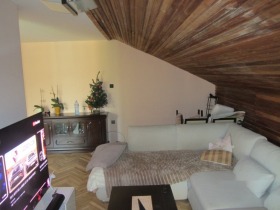 ЕТАЖ ОТ КЪЩА, 180 m2 - Holmes.bg ЕТАЖ ОТ КЪЩА, 180 m2
