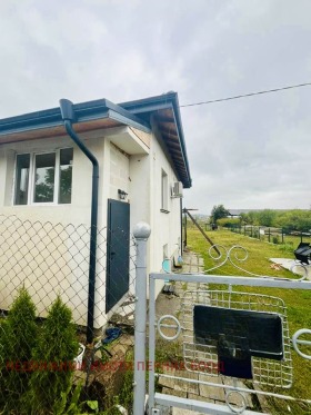 Обява Продава КЪЩА,град Перник, Църква