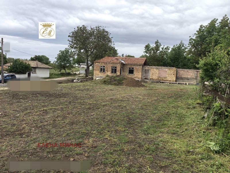 Продава КЪЩА, област Шумен, с. Кюлевча • 65000 € / 127128.95 лв. • 95316069 1 — Holmes.bg Продава КЪЩА, област Шумен, с. Кюлевча • 65000 € / 127128.95 лв. • 95316069 1