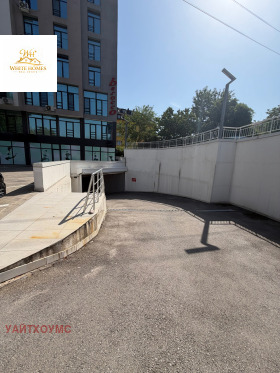 ГАРАЖ, ПАРКОМЯСТО, 22 m2 - Holmes.bg ГАРАЖ, ПАРКОМЯСТО, 22 m2