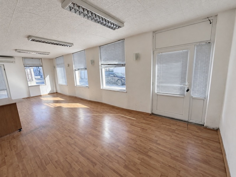 Продава МАГАЗИН, град Пловдив, Прослав • 119000 € • 28163747 1 — Holmes.bg Продава МАГАЗИН, град Пловдив, Прослав • 119000 € • 28163747 1