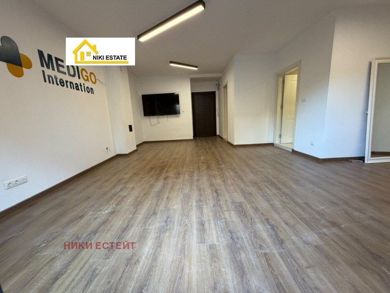 Продава ОФИС, град Варна, Левски 1 • 139000 € • 12164206 1 — Holmes.bg Продава ОФИС, град Варна, Левски 1 • 139000 € • 12164206 1