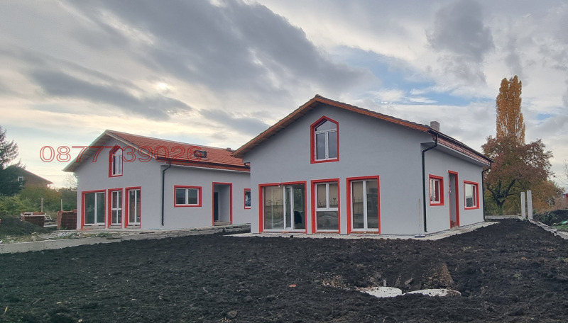 Продава КЪЩА, област София, гр. Божурище • 220000 € / 430282.60 лв. • 90170693 1 — Holmes.bg Продава КЪЩА, област София, гр. Божурище • 220000 € / 430282.60 лв. • 90170693 1