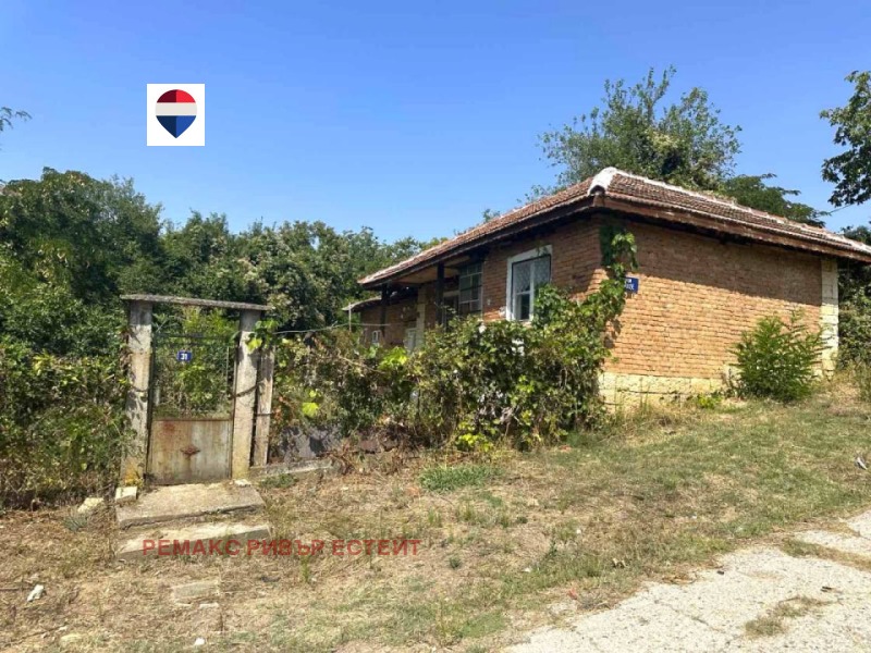 Продава КЪЩА, област Русе, гр. Борово • 21000 € • 18149193 1 — Holmes.bg Продава КЪЩА, област Русе, гр. Борово • 21000 € • 18149193 1