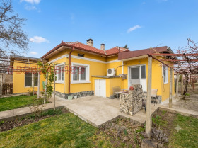 Продава Къща, гр. Генерал Тошево