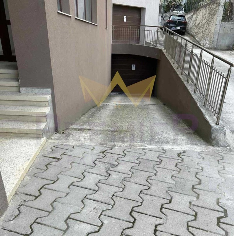 Продава ГАРАЖ, ПАРКОМЯСТО, град Варна, Бриз • 26900 € / 52611.83 лв. • 62068946 1 — Holmes.bg Продава ГАРАЖ, ПАРКОМЯСТО, град Варна, Бриз • 26900 € / 52611.83 лв. • 62068946 1