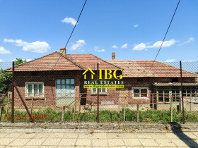 Продава Къща, с. Страхилово