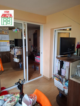 Продава ЕТАЖ ОТ КЪЩА | Imot.bg — малка снимка 12