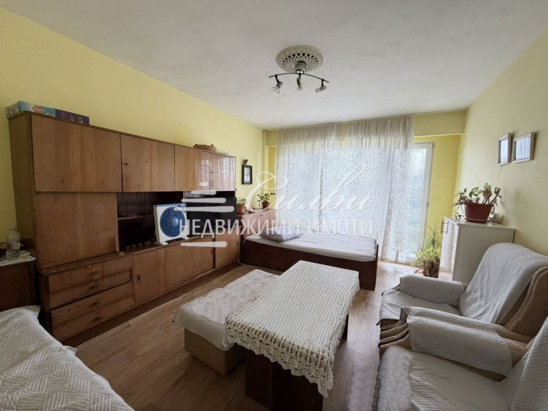 Продава 1-СТАЕН, град Шумен, Тракия • 64000 € / 125173.12 лв. • 81707363 1 — Holmes.bg Продава 1-СТАЕН, град Шумен, Тракия • 64000 € / 125173.12 лв. • 81707363 1