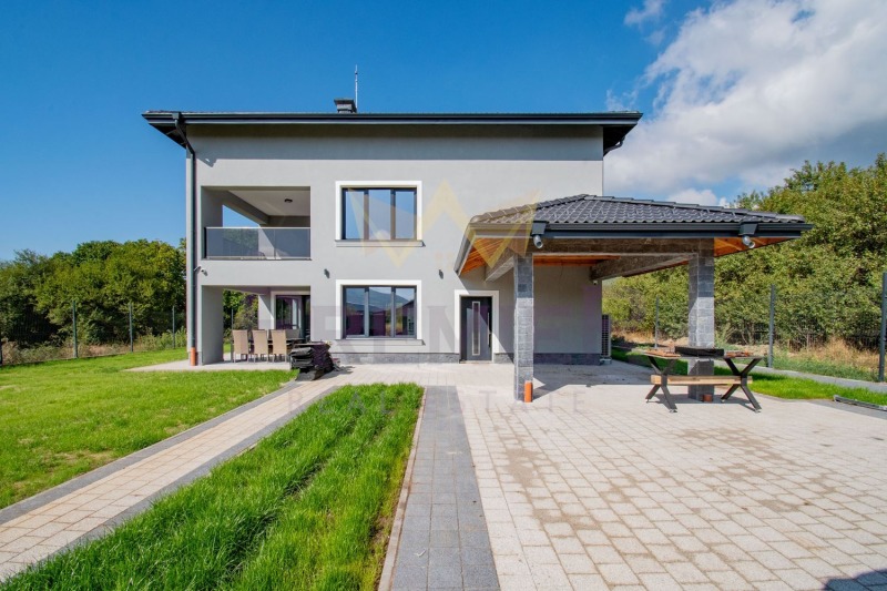 Продава КЪЩА, област София, с. Осоица • 650000 € • 39444324 1 — Holmes.bg Продава КЪЩА, област София, с. Осоица • 650000 € • 39444324 1