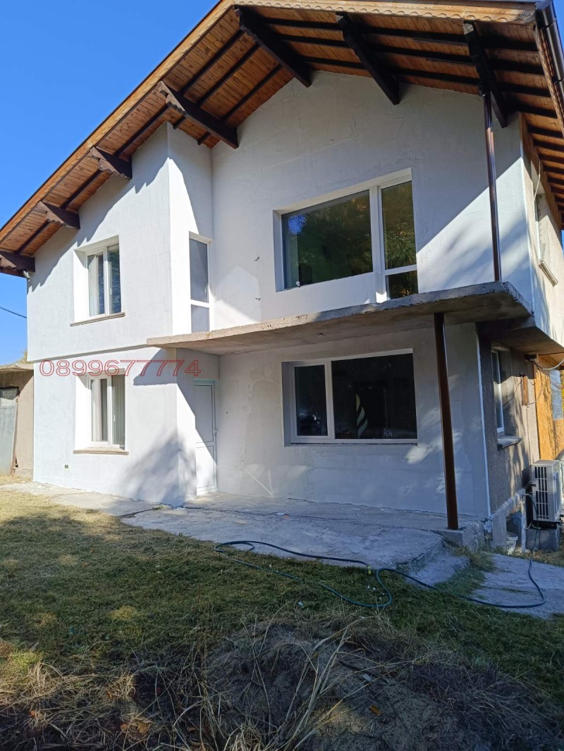 Продава КЪЩА, област София, с. Хераково • 220000 € / 430282.60 лв. • 51654233 1 — Holmes.bg Продава КЪЩА, област София, с. Хераково • 220000 € / 430282.60 лв. • 51654233 1