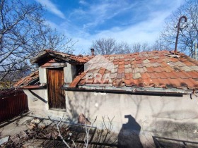 КЪЩА, 33 m2 - Holmes.bg КЪЩА, 33 m2