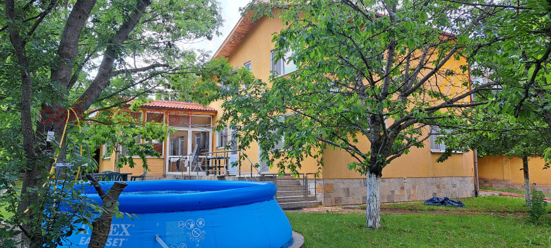 Продава КЪЩА, град София, с. Войнеговци • по договаряне • 88847480 1 — Holmes.bg Продава КЪЩА, град София, с. Войнеговци • по договаряне • 88847480 1