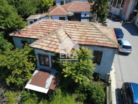 Обява Продава ЕТАЖ ОТ КЪЩА,град Варна, Виница