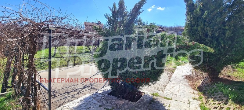 Продава КЪЩА, град София, с. Кокаляне • 440000 € • 96527668 1 — Holmes.bg Продава КЪЩА, град София, с. Кокаляне • 440000 € • 96527668 1