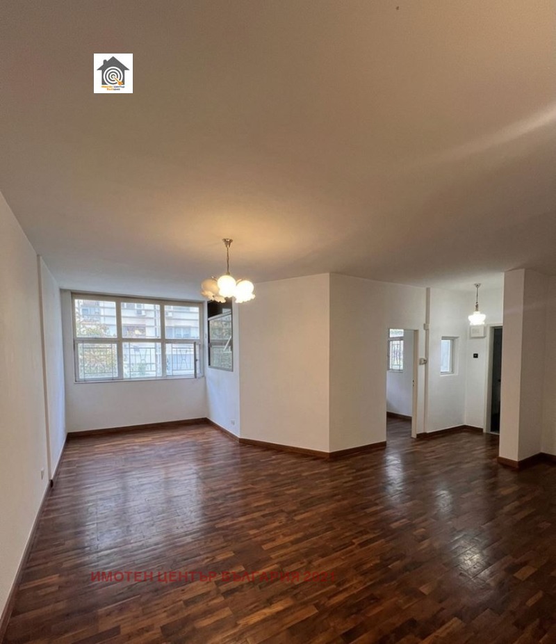 Продава 4-СТАЕН, град София, Бъкстон • 345000 € • 10804261 1 — Holmes.bg Продава 4-СТАЕН, град София, Бъкстон • 345000 € • 10804261 1