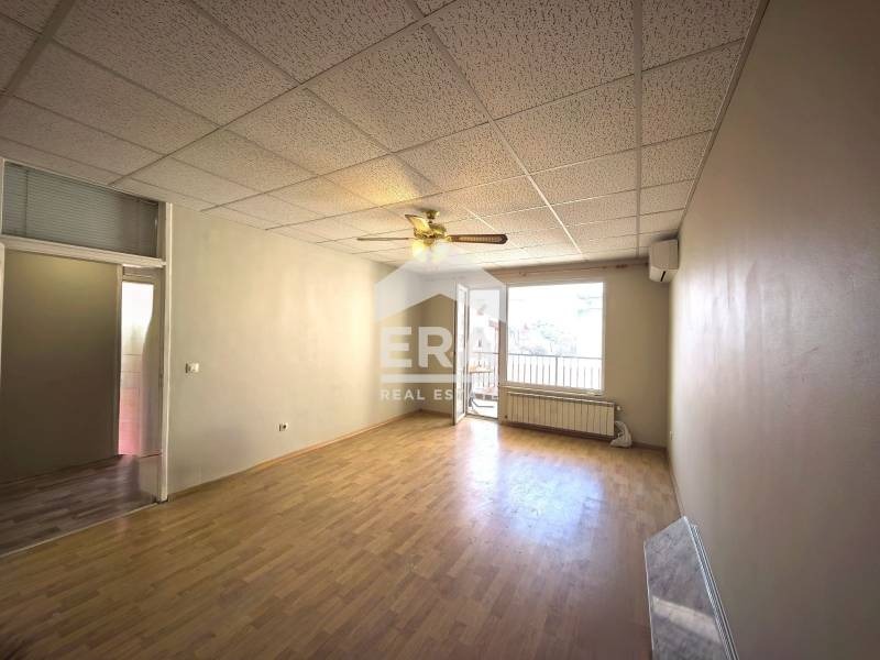 Продава 3-СТАЕН, град Русе, Хъшове • 164880 € / 322477.25 лв. • 77299603 1 — Holmes.bg Продава 3-СТАЕН, град Русе, Хъшове • 164880 € / 322477.25 лв. • 77299603 1