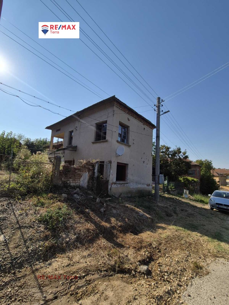 Продава КЪЩА, област Плевен, с. Писарово • 5500 € • 97382870 1 — Holmes.bg Продава КЪЩА, област Плевен, с. Писарово • 5500 € • 97382870 1