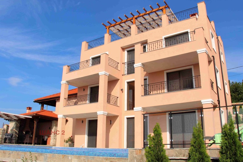 Продава ВИЛА, област Добрич, гр. Балчик • 695000 € / 1359301.85 лв. • 56745511 1 — Holmes.bg Продава ВИЛА, област Добрич, гр. Балчик • 695000 € / 1359301.85 лв. • 56745511 1