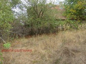 Обява Продава КЪЩА,с. Здравец, област Варна