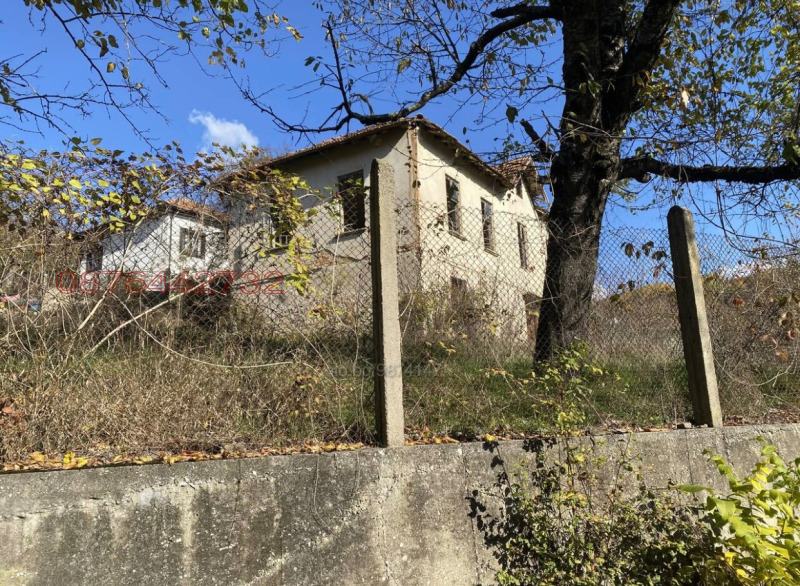 Продава КЪЩА, област Ловеч, с. Голям извор • 26000 € / 50851.58 лв. • 75998112 1 — Holmes.bg Продава КЪЩА, област Ловеч, с. Голям извор • 26000 € / 50851.58 лв. • 75998112 1