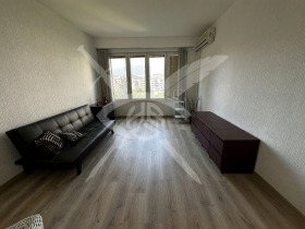 Продава 2-стаен, град София