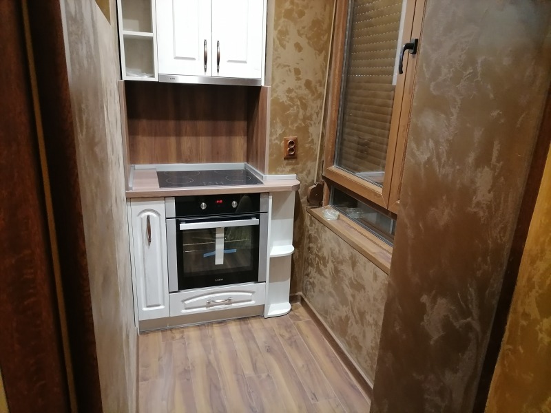Продава МНОГОСТАЕН, град Шумен, Пазара • 210000 € / 410724.30 лв. • 14353011 1 — Holmes.bg Продава МНОГОСТАЕН, град Шумен, Пазара • 210000 € / 410724.30 лв. • 14353011 1