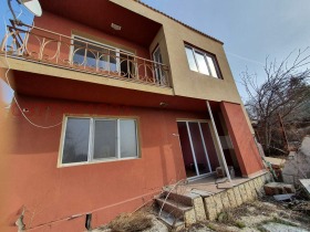 Снимка Продава ВИЛА