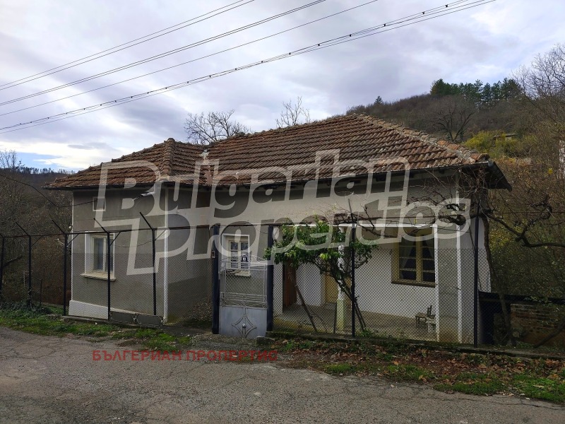 Продава КЪЩА, област Ловеч, с. Голям извор • 65000 € / 127128.95 лв. • 45660972 1 — Holmes.bg Продава КЪЩА, област Ловеч, с. Голям извор • 65000 € / 127128.95 лв. • 45660972 1