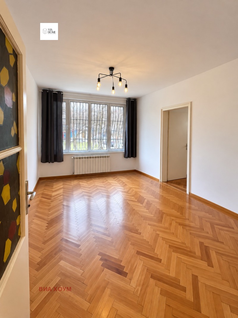 Продава 3-СТАЕН, град София, Изток • 304900 € • 23384998 1 — Holmes.bg Продава 3-СТАЕН, град София, Изток • 304900 € • 23384998 1