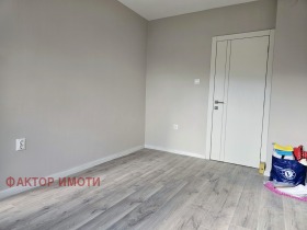 Обява Продава 3-СТАЕН,град Варна, Спортна зала>