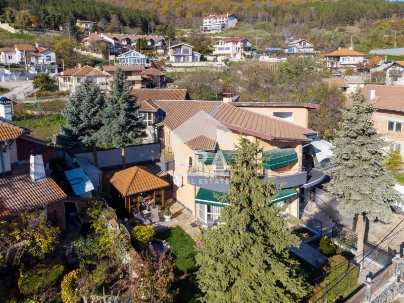 Продава КЪЩА, област Добрич, с. Рогачево • 585000 € / 1144160.55 лв. • 41382687 1 — Holmes.bg Продава КЪЩА, област Добрич, с. Рогачево • 585000 € / 1144160.55 лв. • 41382687 1