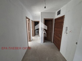Обява Продава 3-СТАЕН,град Плевен, Широк център