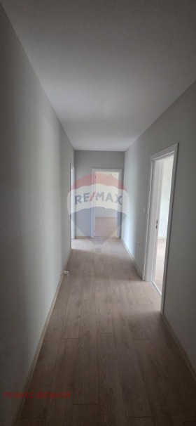 Обява Продава 3-СТАЕН,град Варна, Център